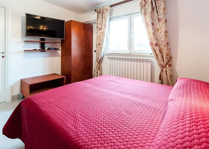 Mons Aureus Holiday home *